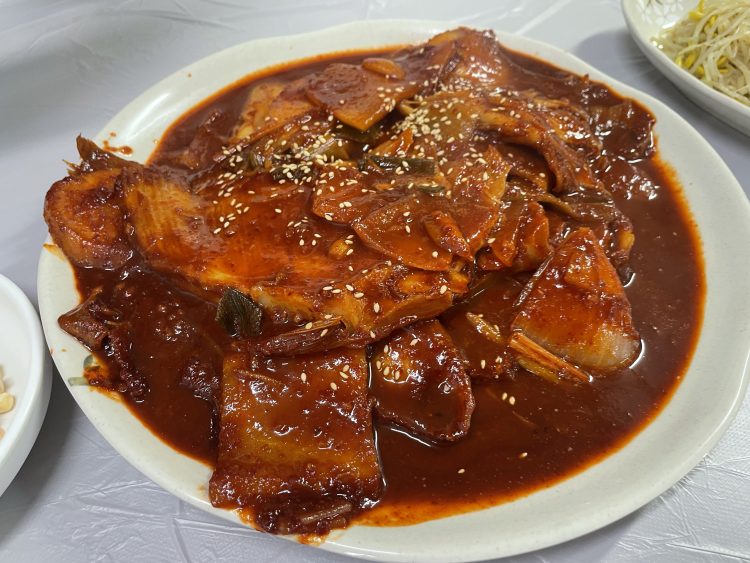 고성에 살살 녹는 녹원생선찜